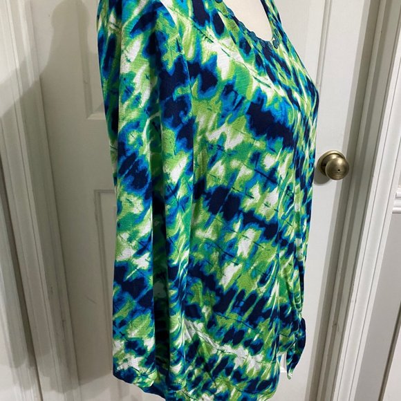 Ruby Rd. M Top with 3/4 Sleeves and a Tie Front - Picture 4 of 11